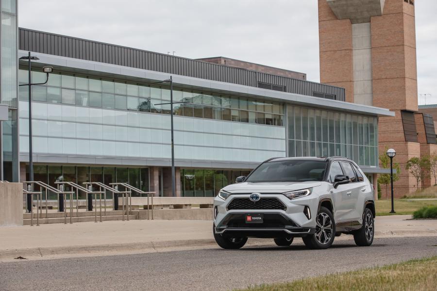  Toyota RAV4 Prime 2020 года  (NA) (фото 37 из 41)